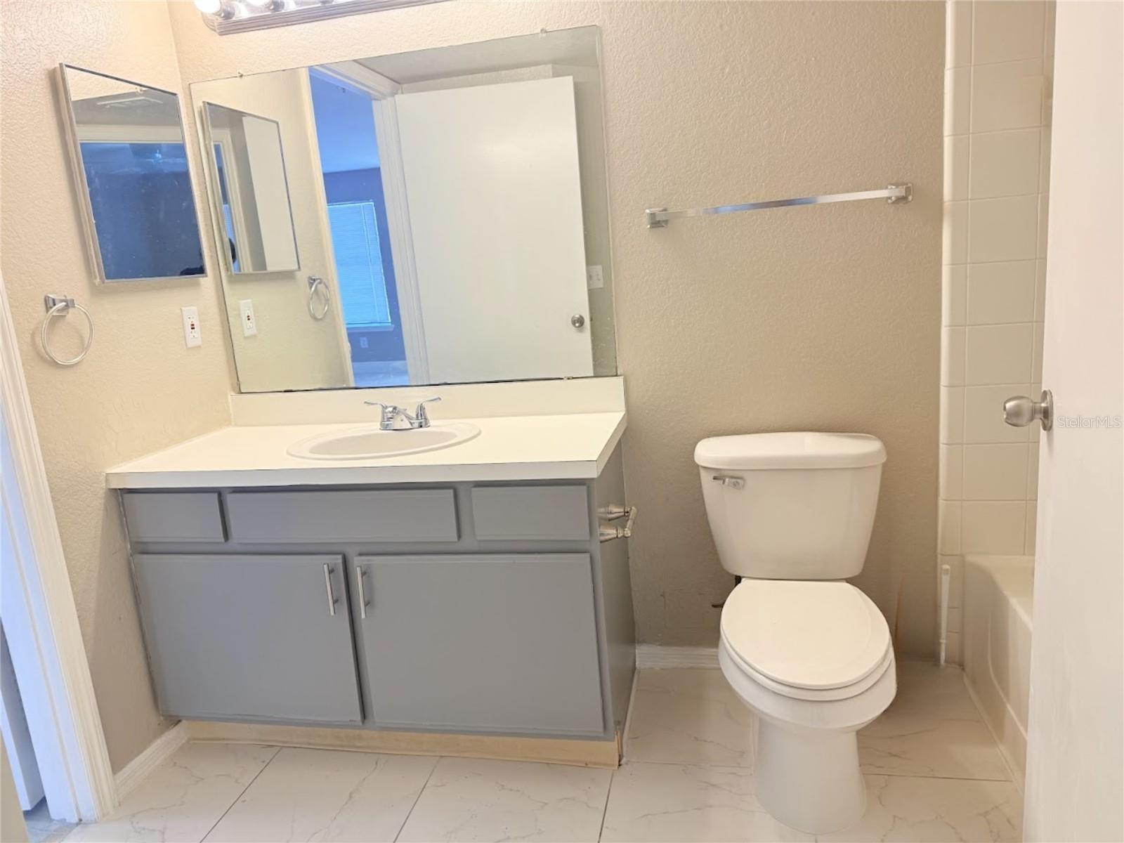 Image 24 of 44 For 2214 Grand Cayman Court 1511