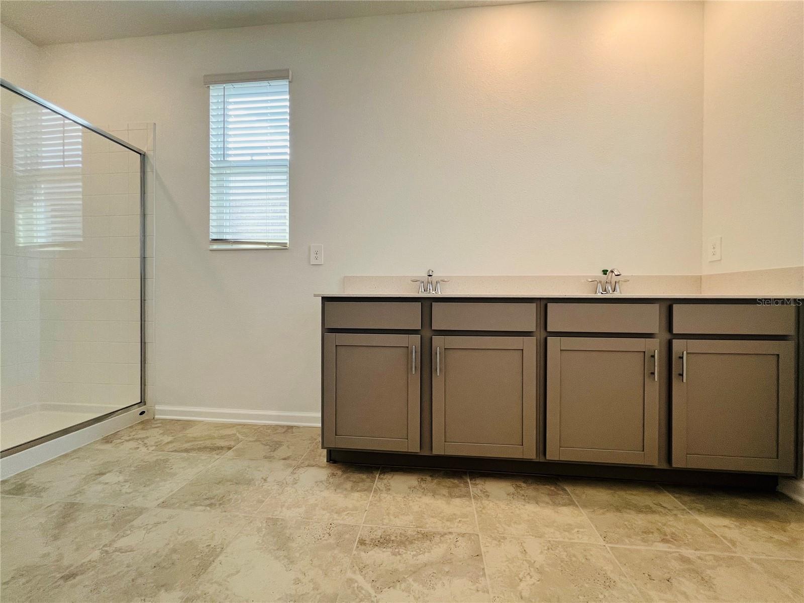 Image 19 of 24 For 11422 Great Rock Street