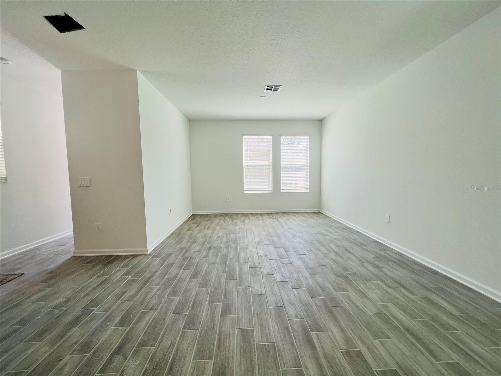 Image 6 of 24 For 11422 Great Rock Street