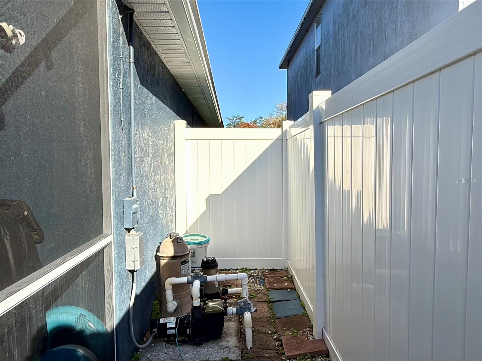 Image 17 of 57 For 1969 River Park Boulevard