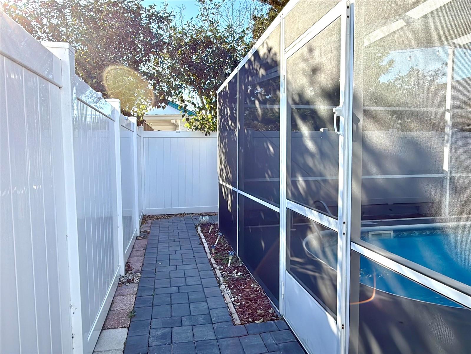 Image 18 of 57 For 1969 River Park Boulevard