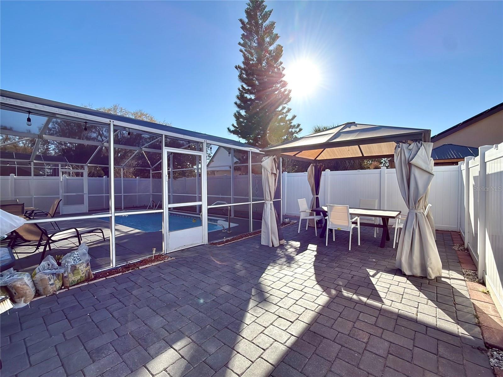 Image 21 of 57 For 1969 River Park Boulevard