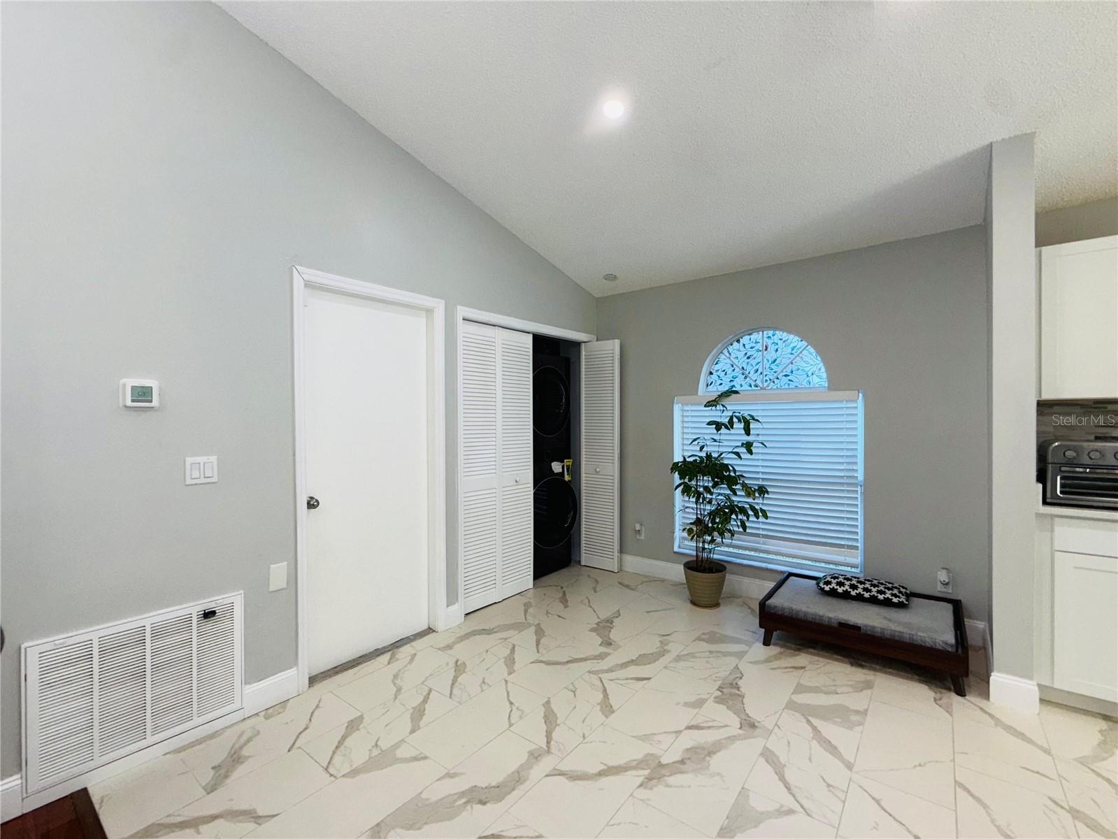 Image 35 of 57 For 1969 River Park Boulevard