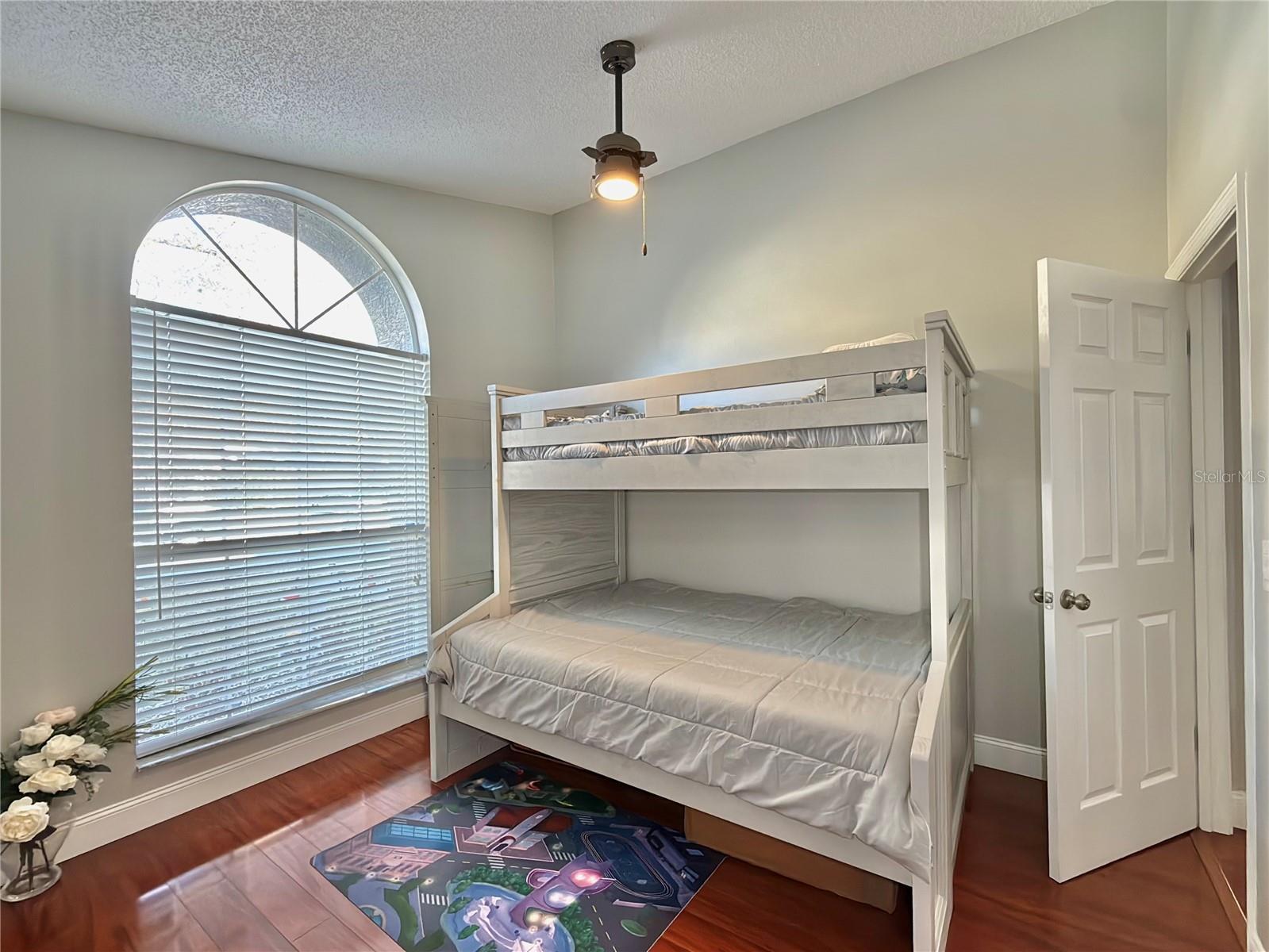 Image 50 of 57 For 1969 River Park Boulevard