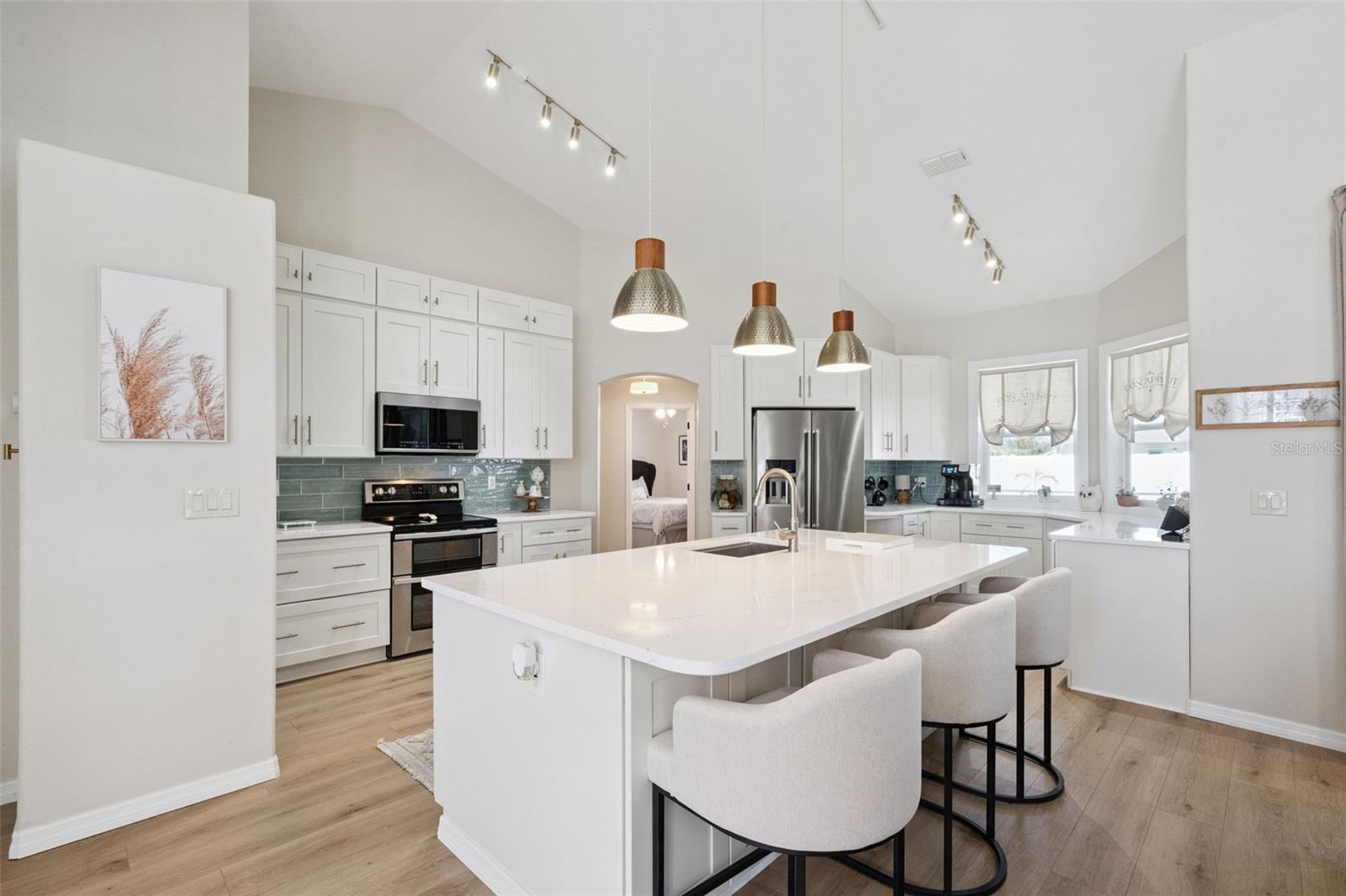 Image 12 of 57 For 3215 Countryside View Dr