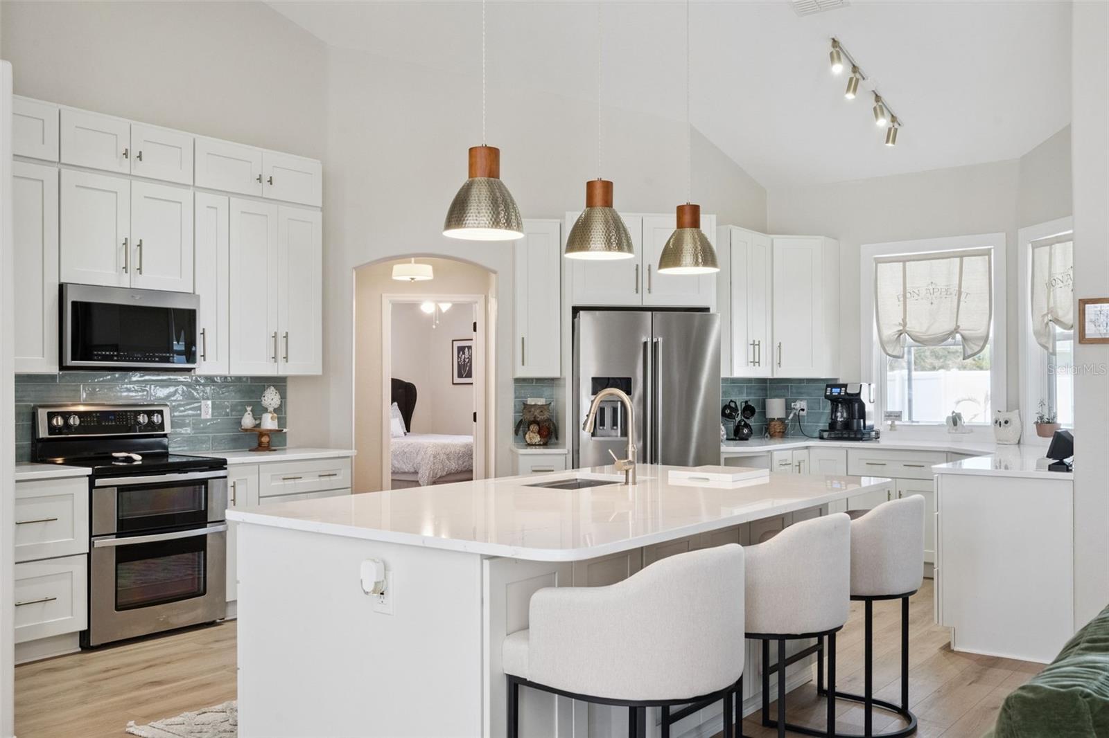 Image 13 of 57 For 3215 Countryside View Dr