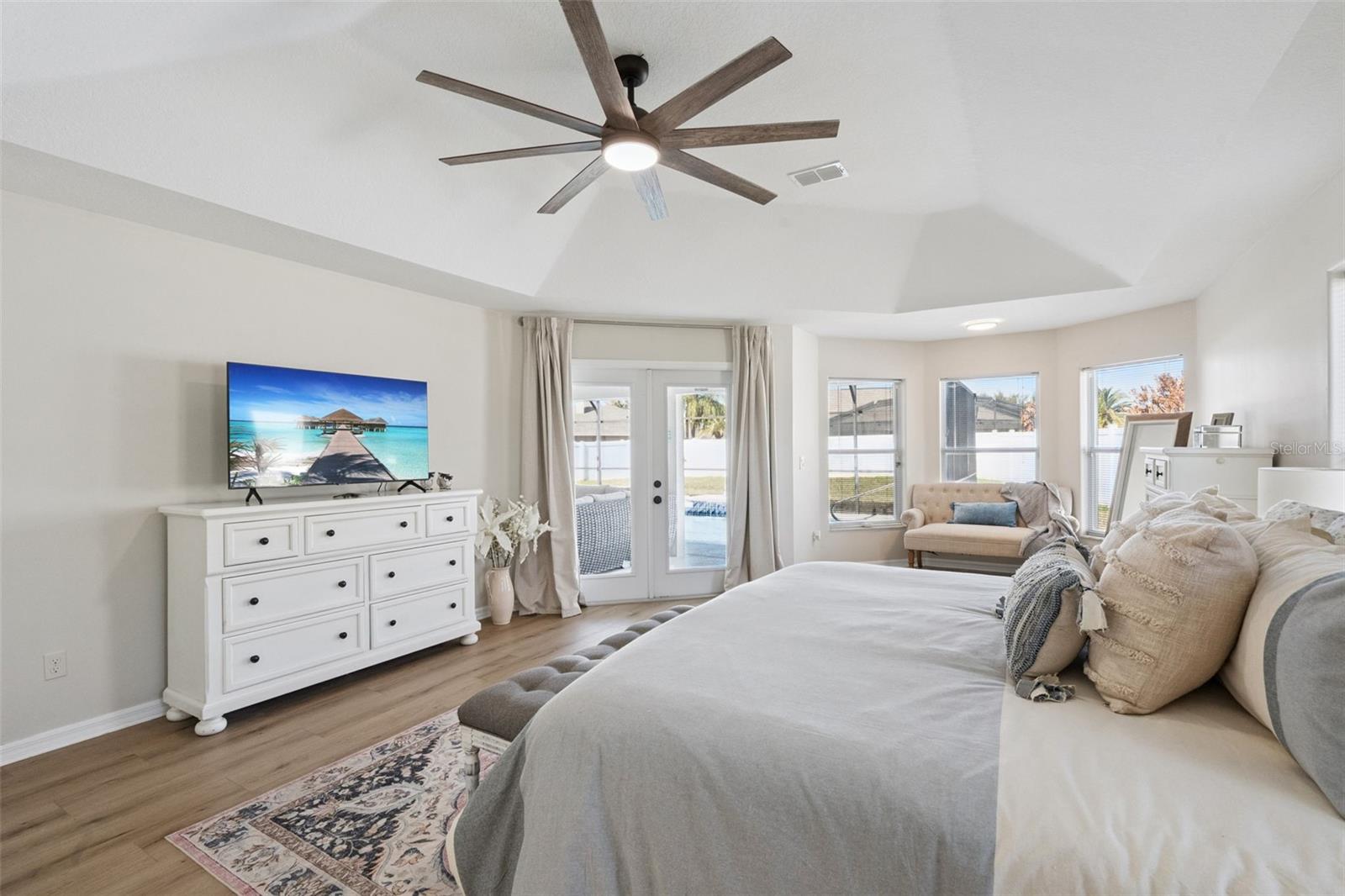 Image 22 of 57 For 3215 Countryside View Dr