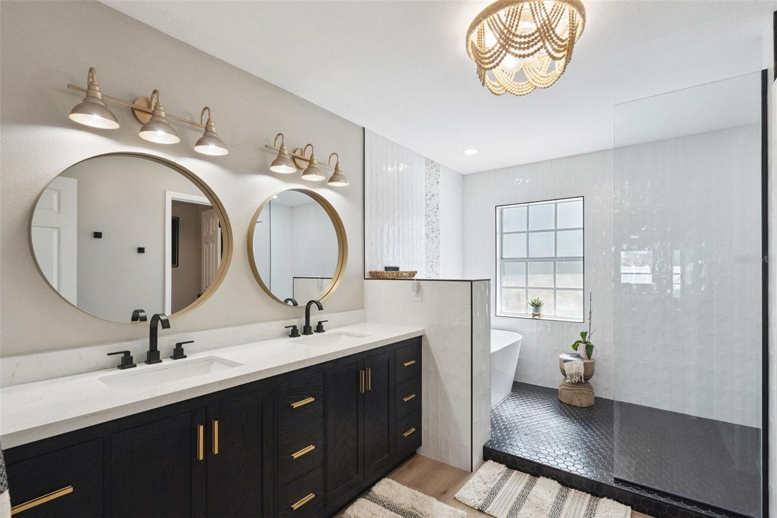 Image 24 of 57 For 3215 Countryside View Dr