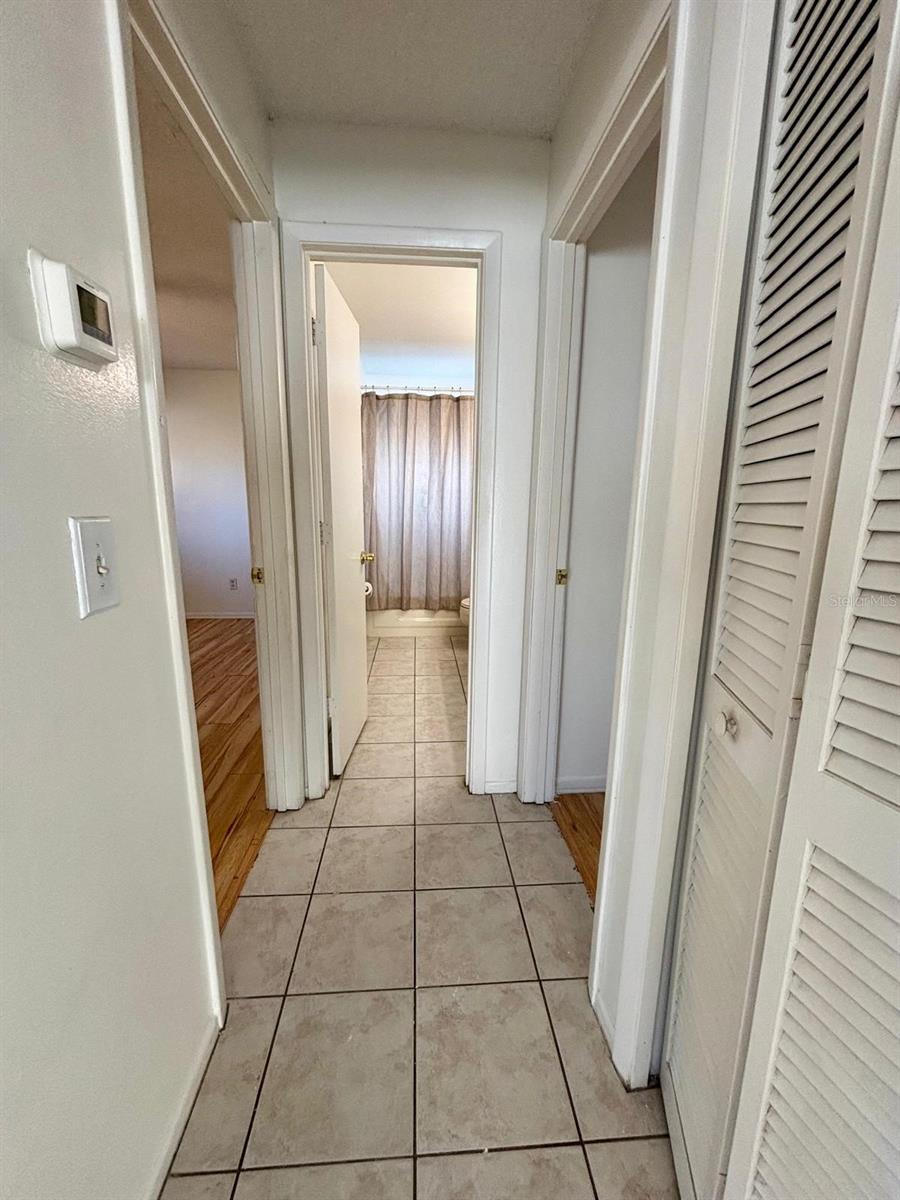 Image 15 of 25 For 2211 Fairmont Circle