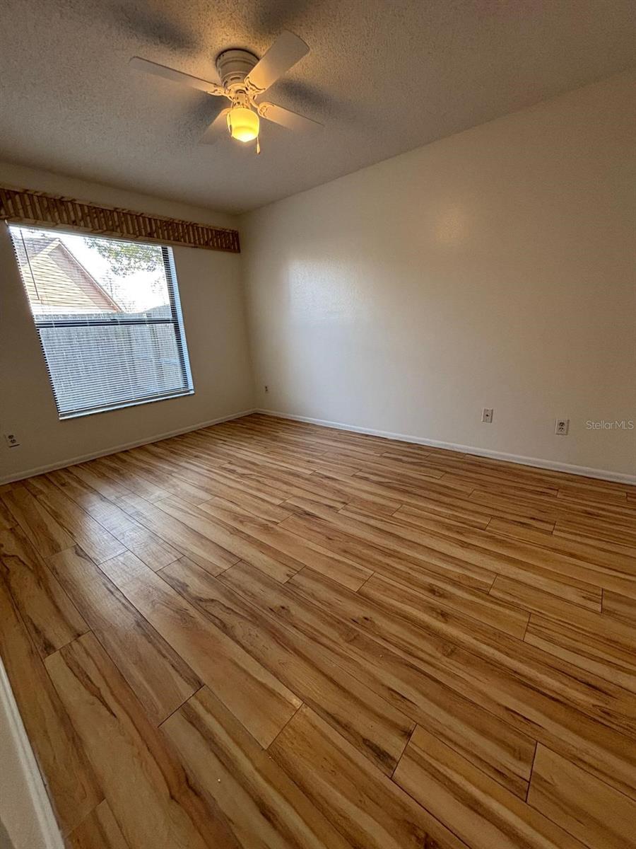 Image 19 of 25 For 2211 Fairmont Circle