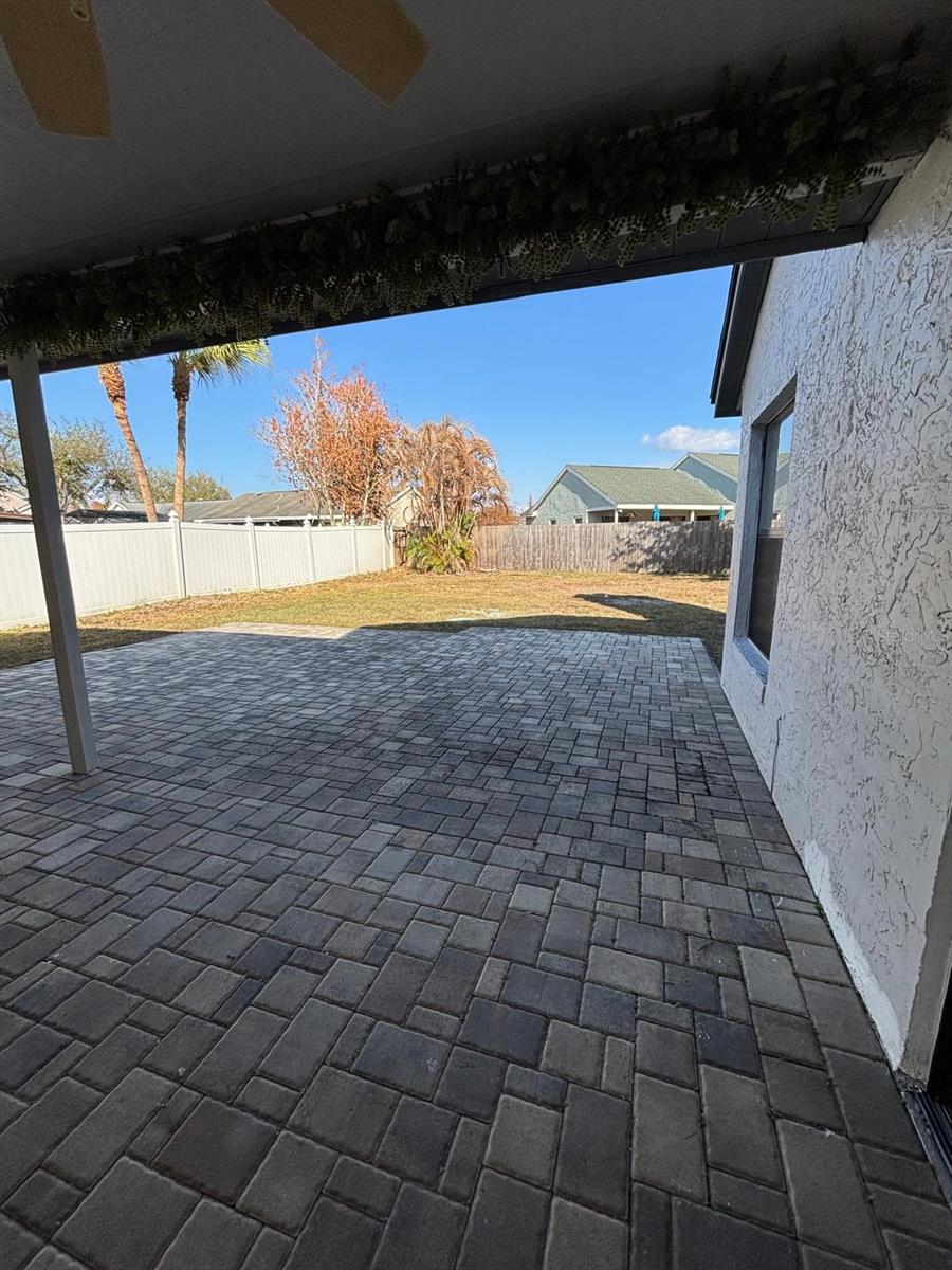 Image 23 of 25 For 2211 Fairmont Circle