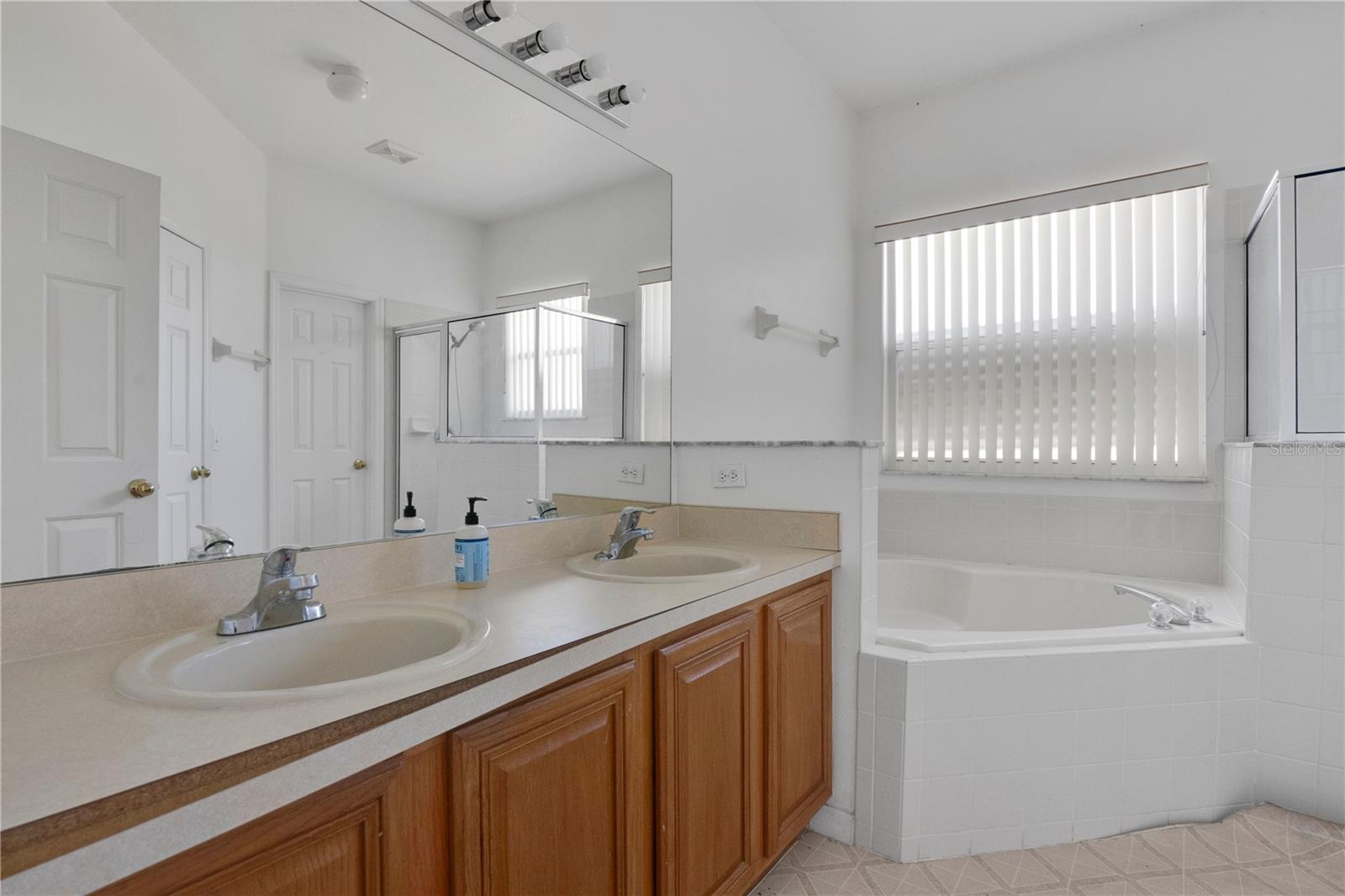 Image 10 of 29 For 536 Kilimanjaro Drive