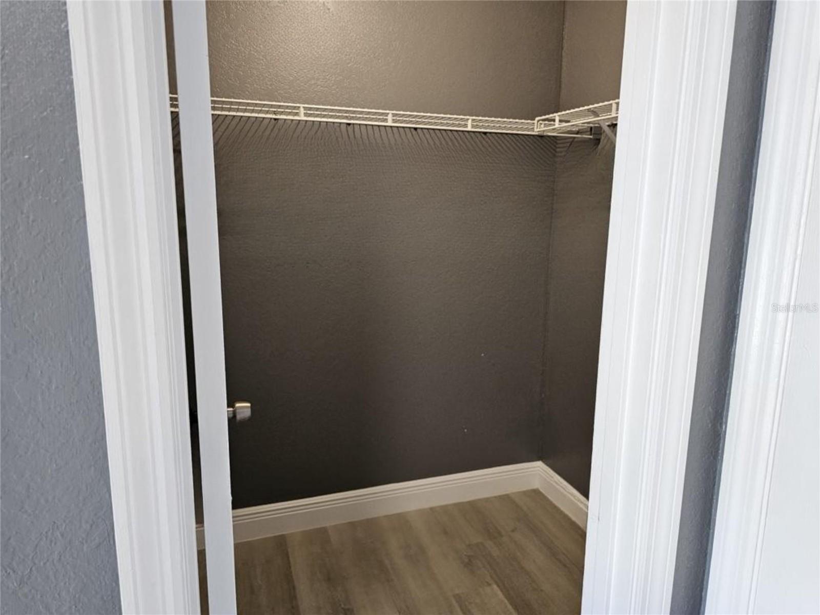 Image 18 of 28 For 635 Parakeet Court