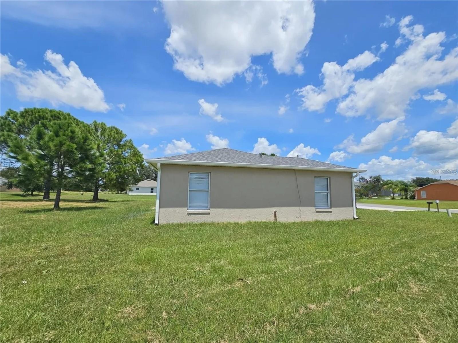 Image 24 of 28 For 635 Parakeet Court
