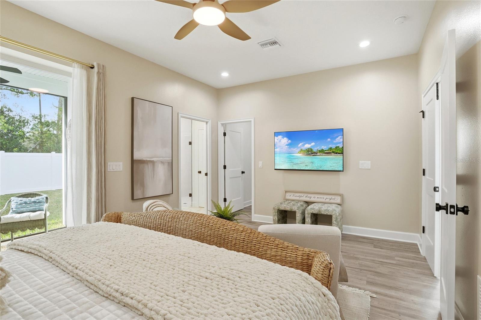 Image 14 of 28 For 1012 Farmstead Street