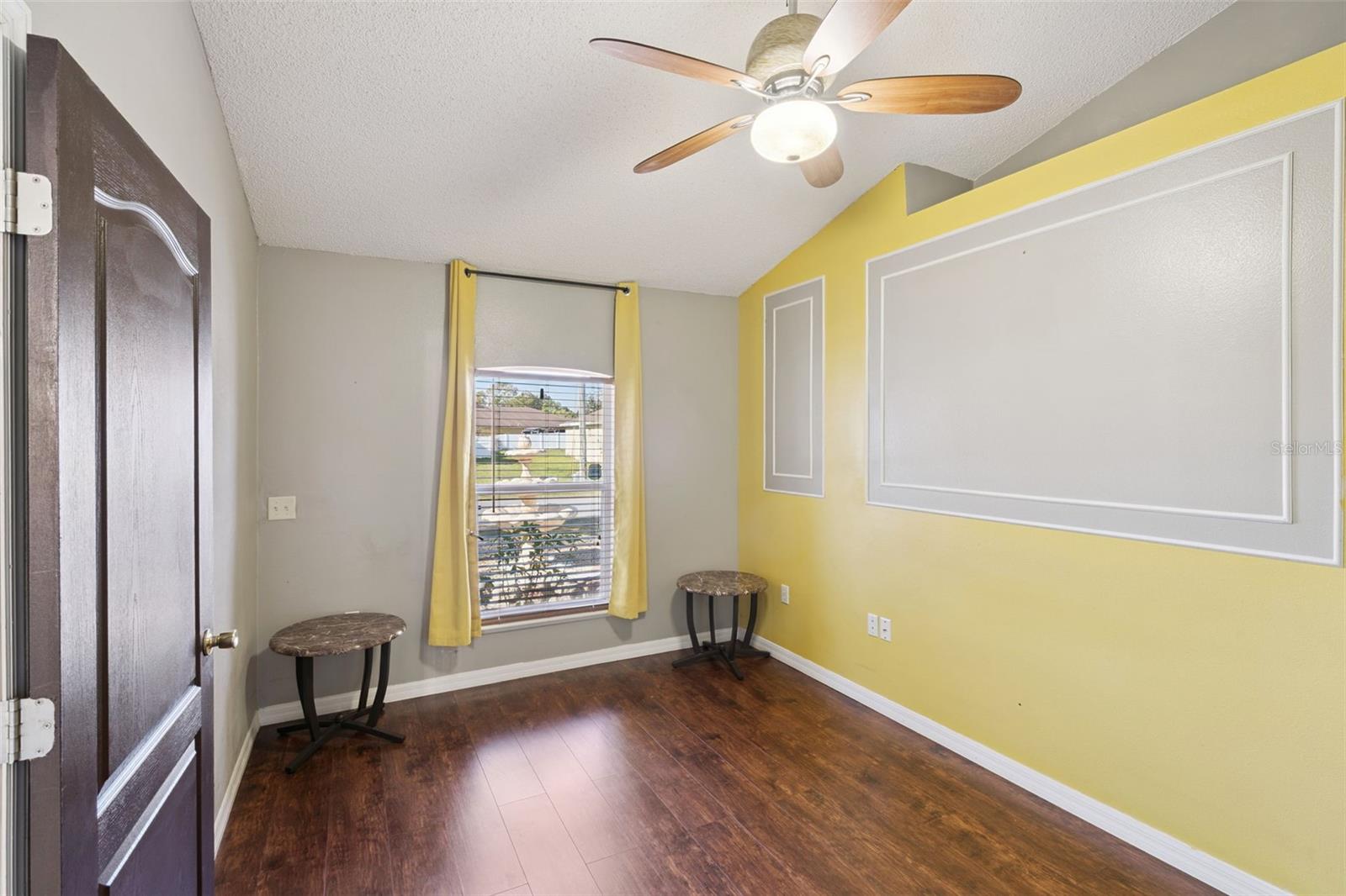 Image 10 of 11 For 907 Salerno Court