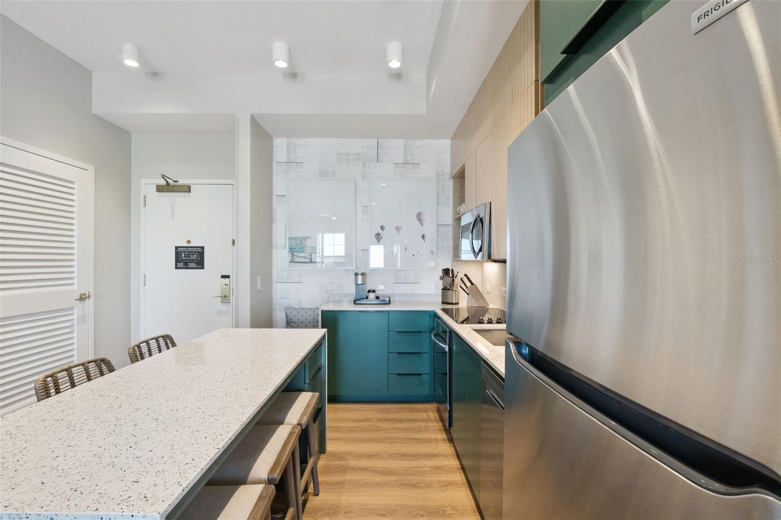 Image 12 of 36 For 8061 Vacation Avenue 510