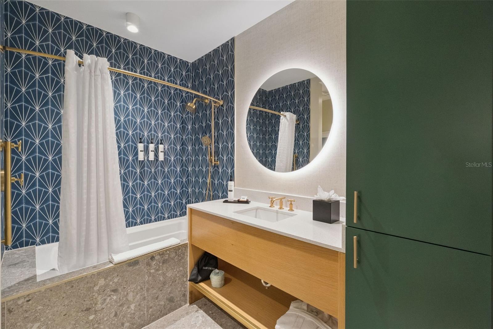 Image 23 of 36 For 8061 Vacation Avenue 510