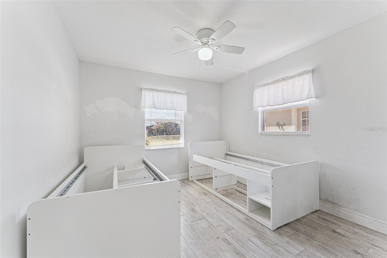 Image 20 of 35 For 206 Montana Avenue