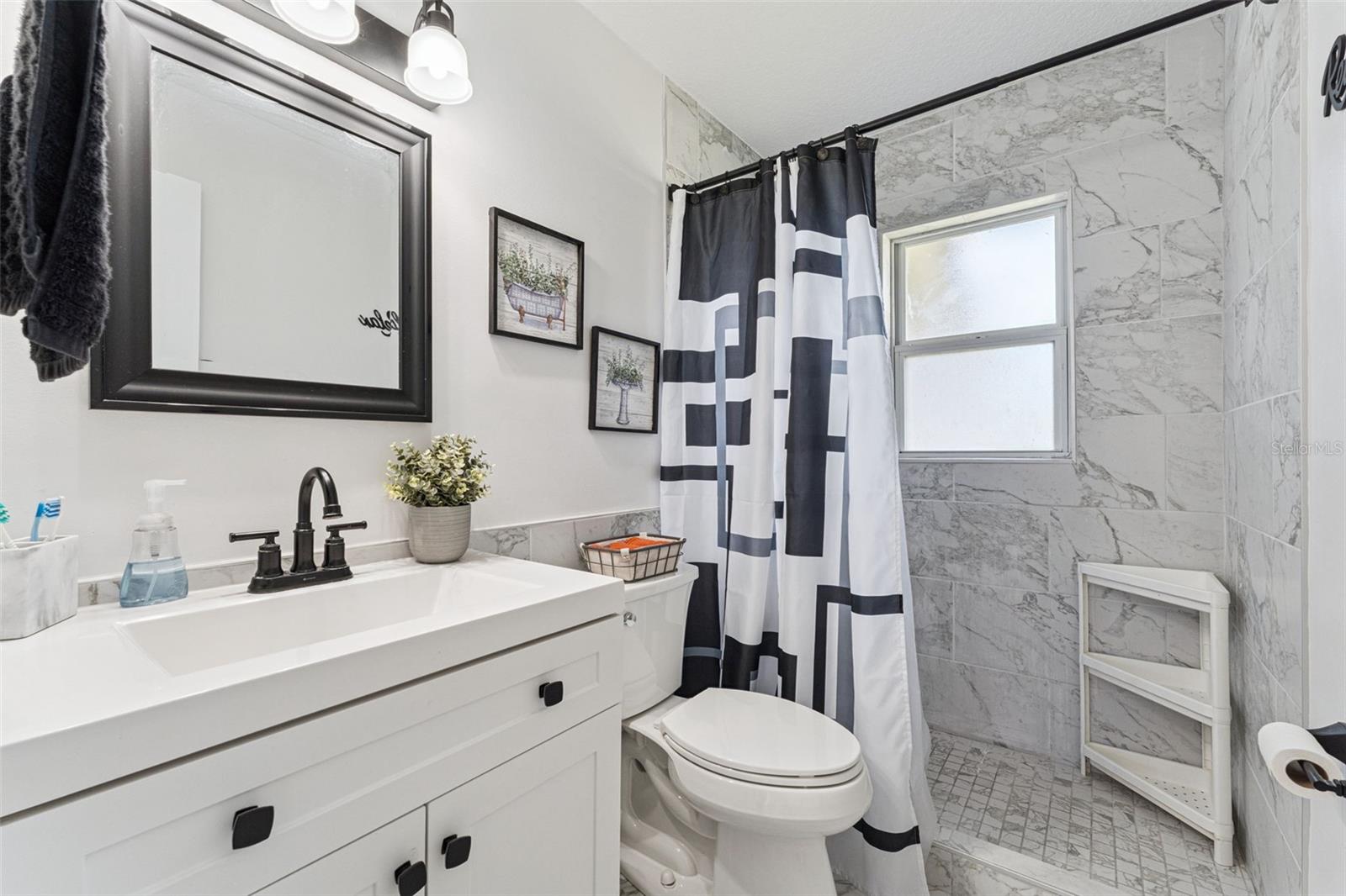 Image 21 of 35 For 206 Montana Avenue