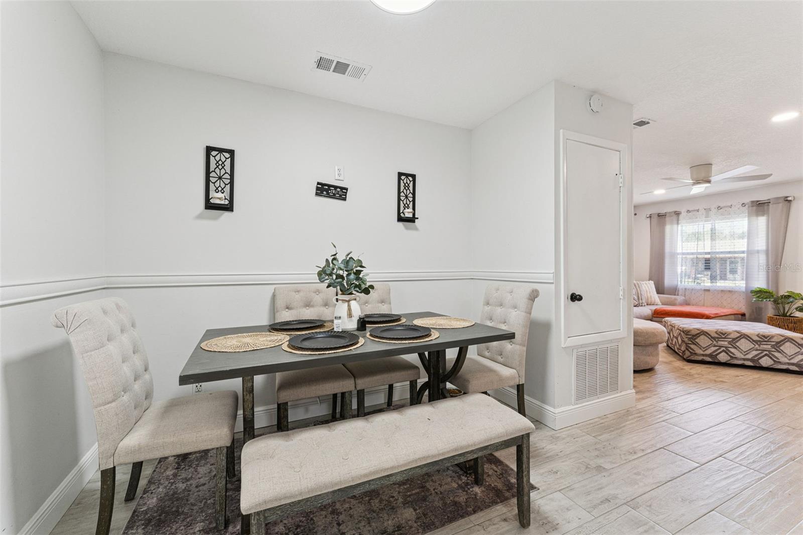 Image 7 of 35 For 206 Montana Avenue