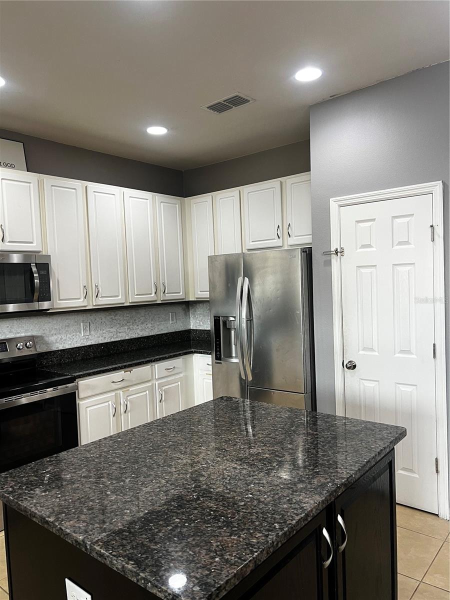 Image 7 of 15 For 2391 Sanderling Street