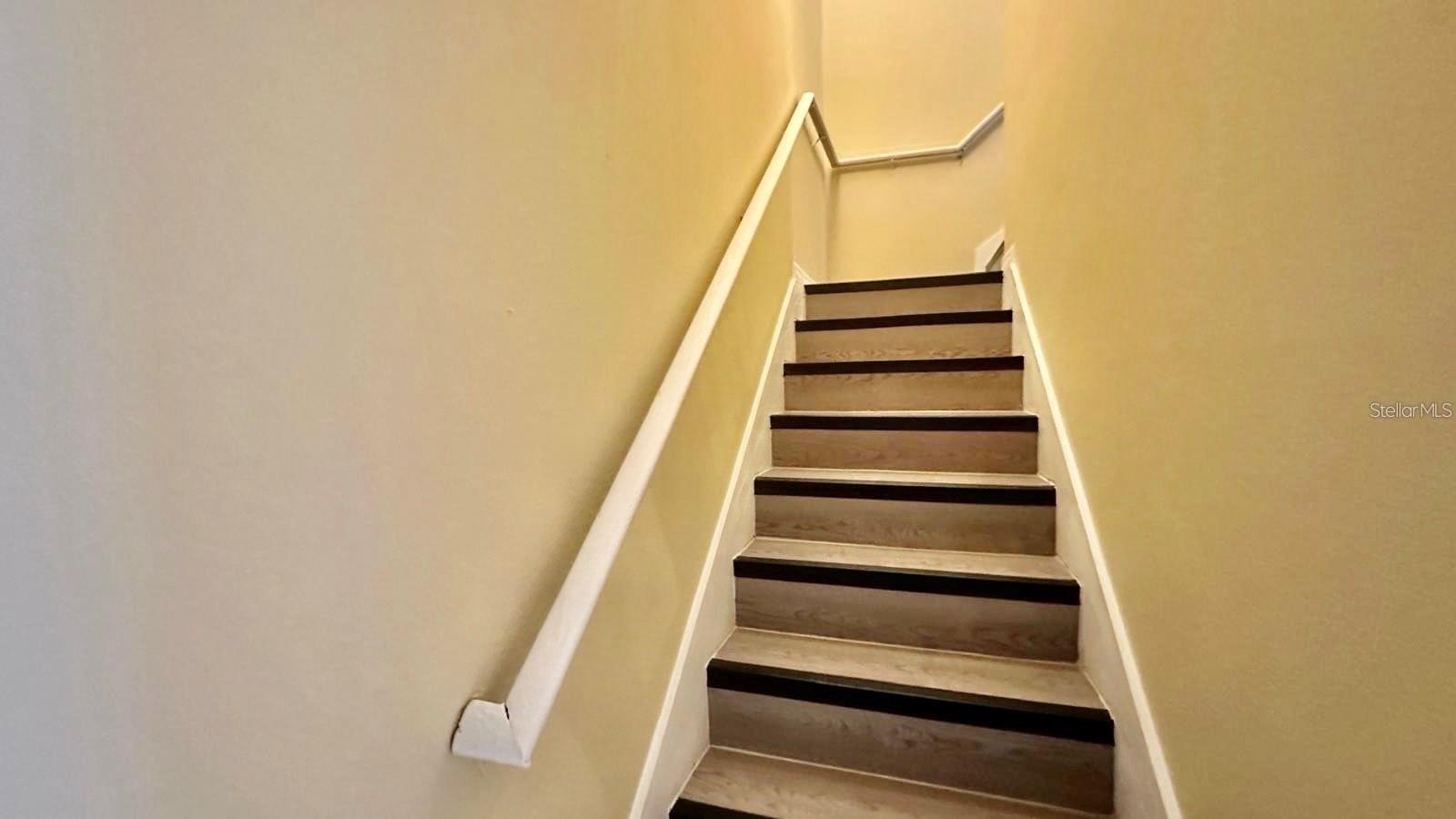 Image 6 of 13 For 131 Melissa Place