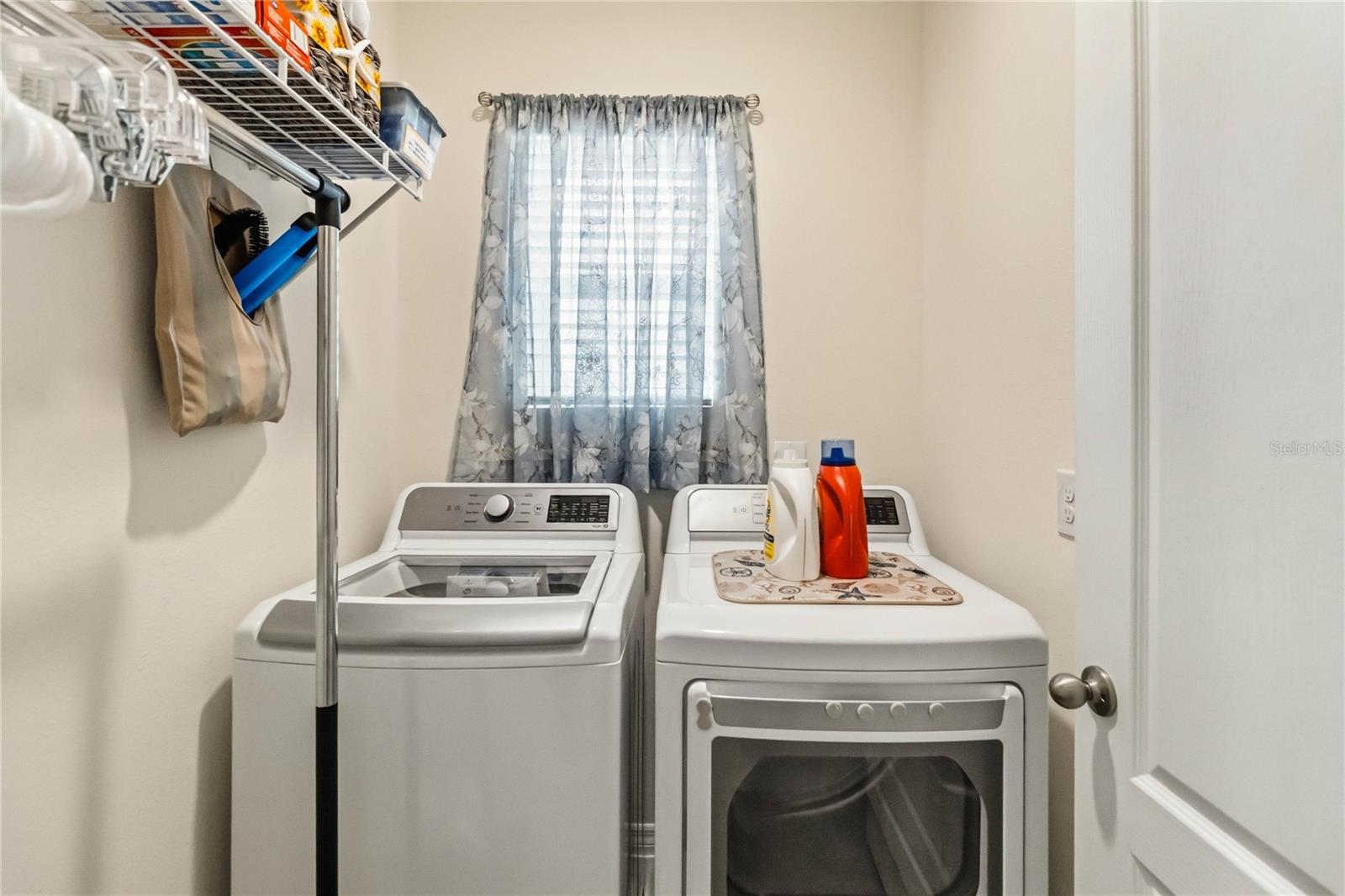 Image 30 of 57 For 2763 Swooping Sparrow Drive