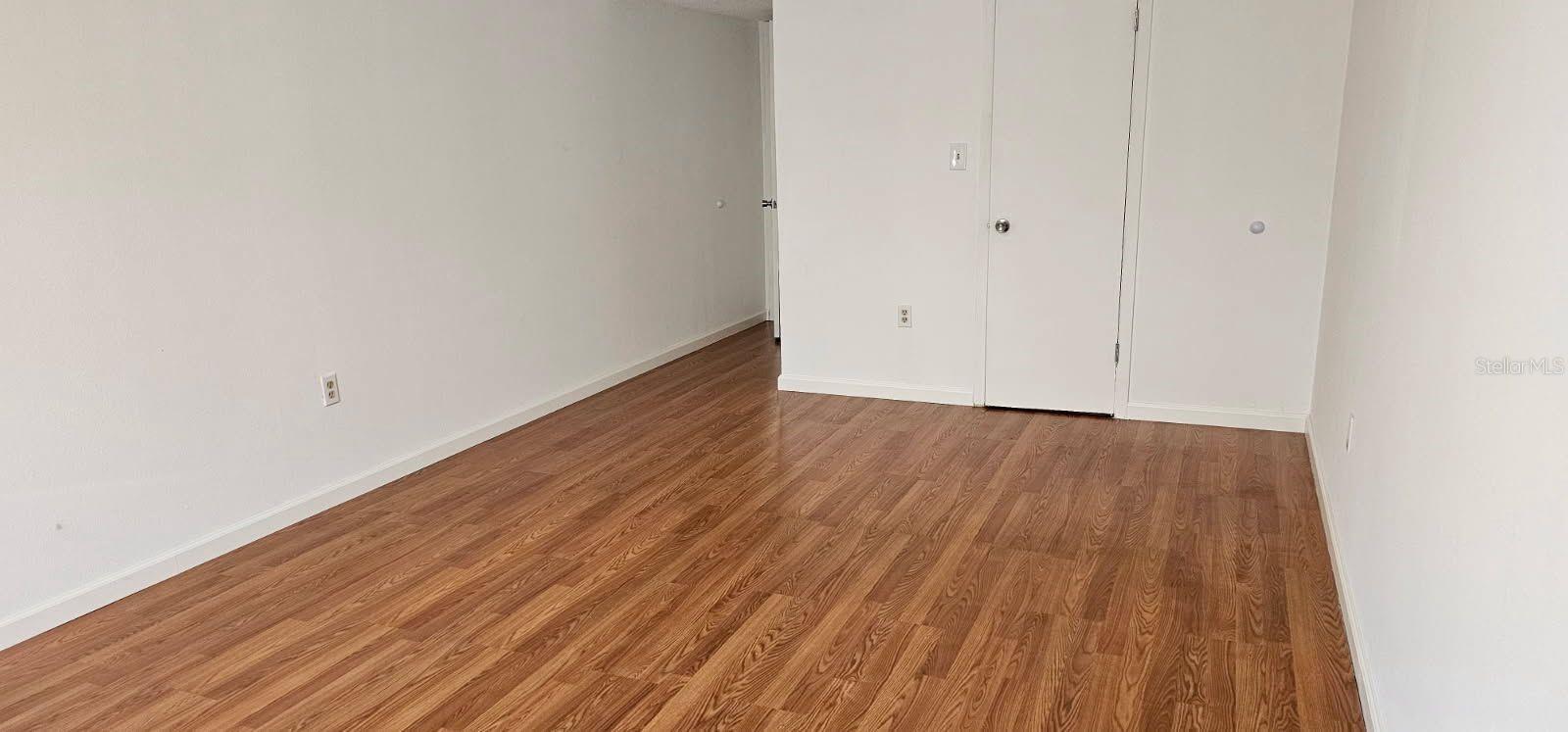 Image 12 of 13 For 1928 Conway Road 17