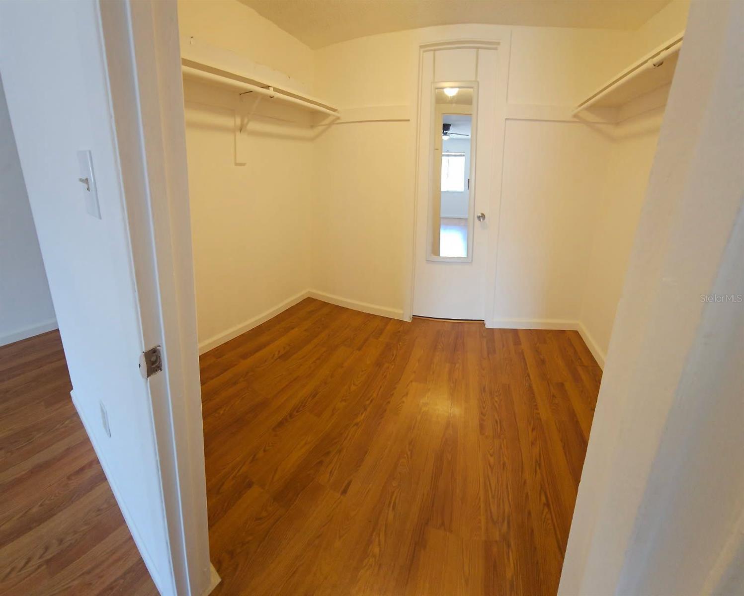 Image 3 of 13 For 1928 Conway Road 17