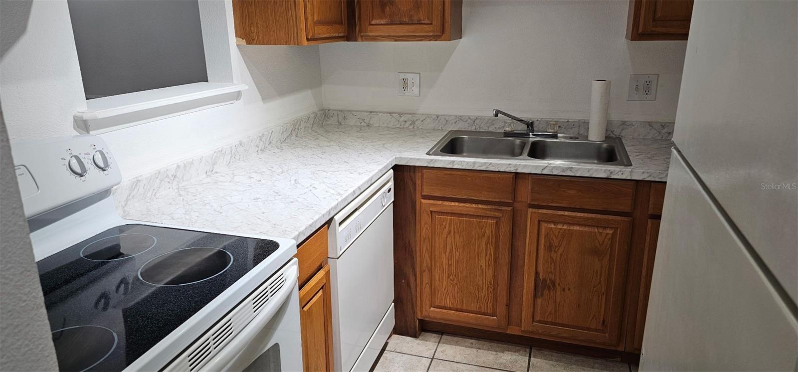 Image 8 of 13 For 1928 Conway Road 17