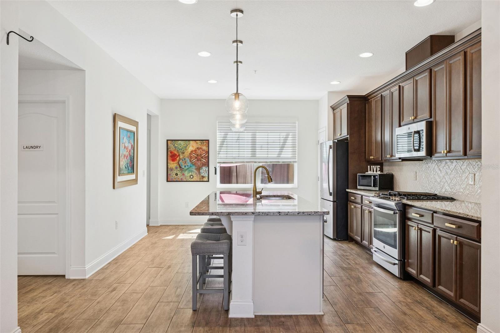 Image 13 of 61 For 648 Orange Belt Loop