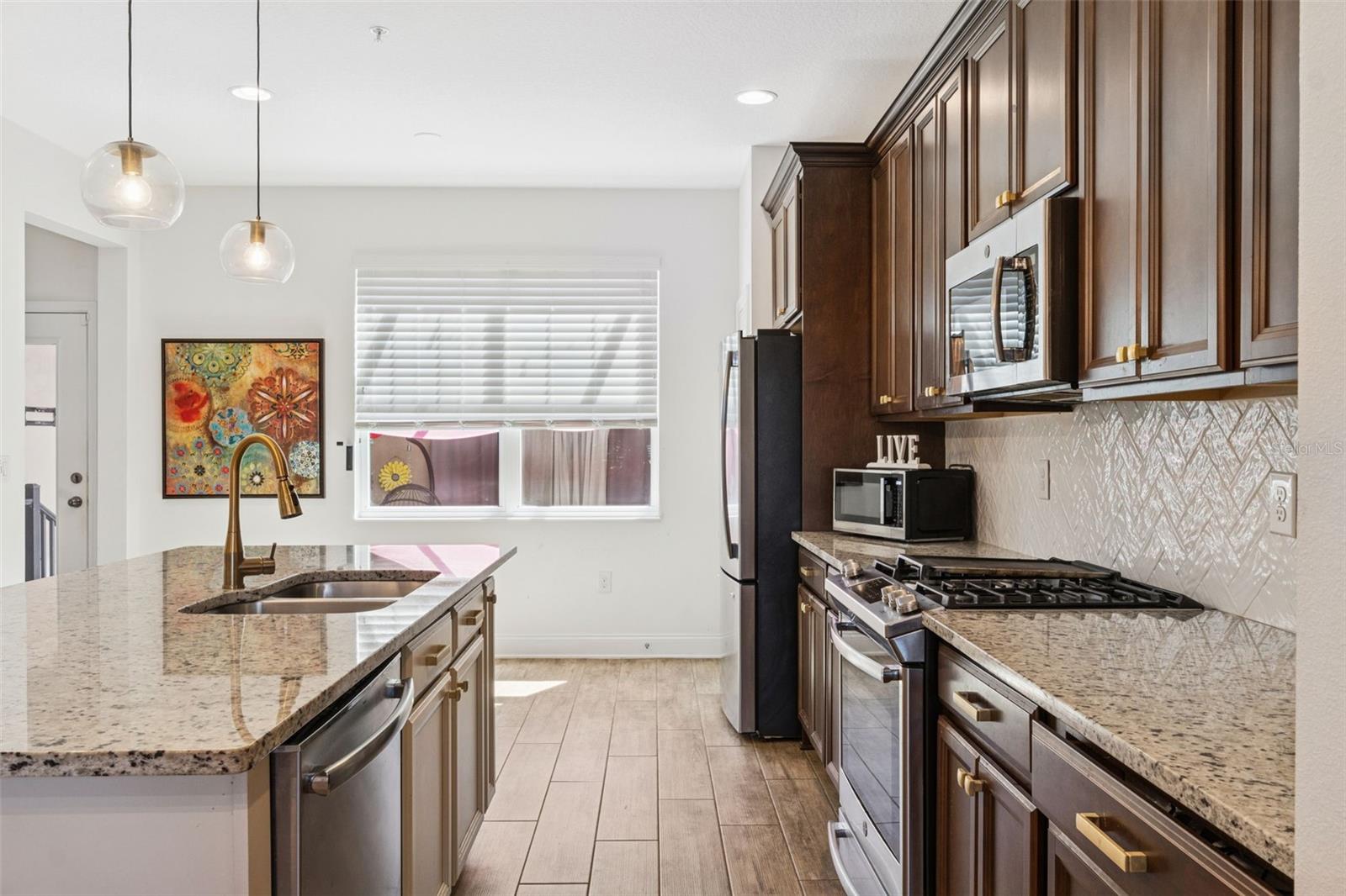 Image 15 of 61 For 648 Orange Belt Loop