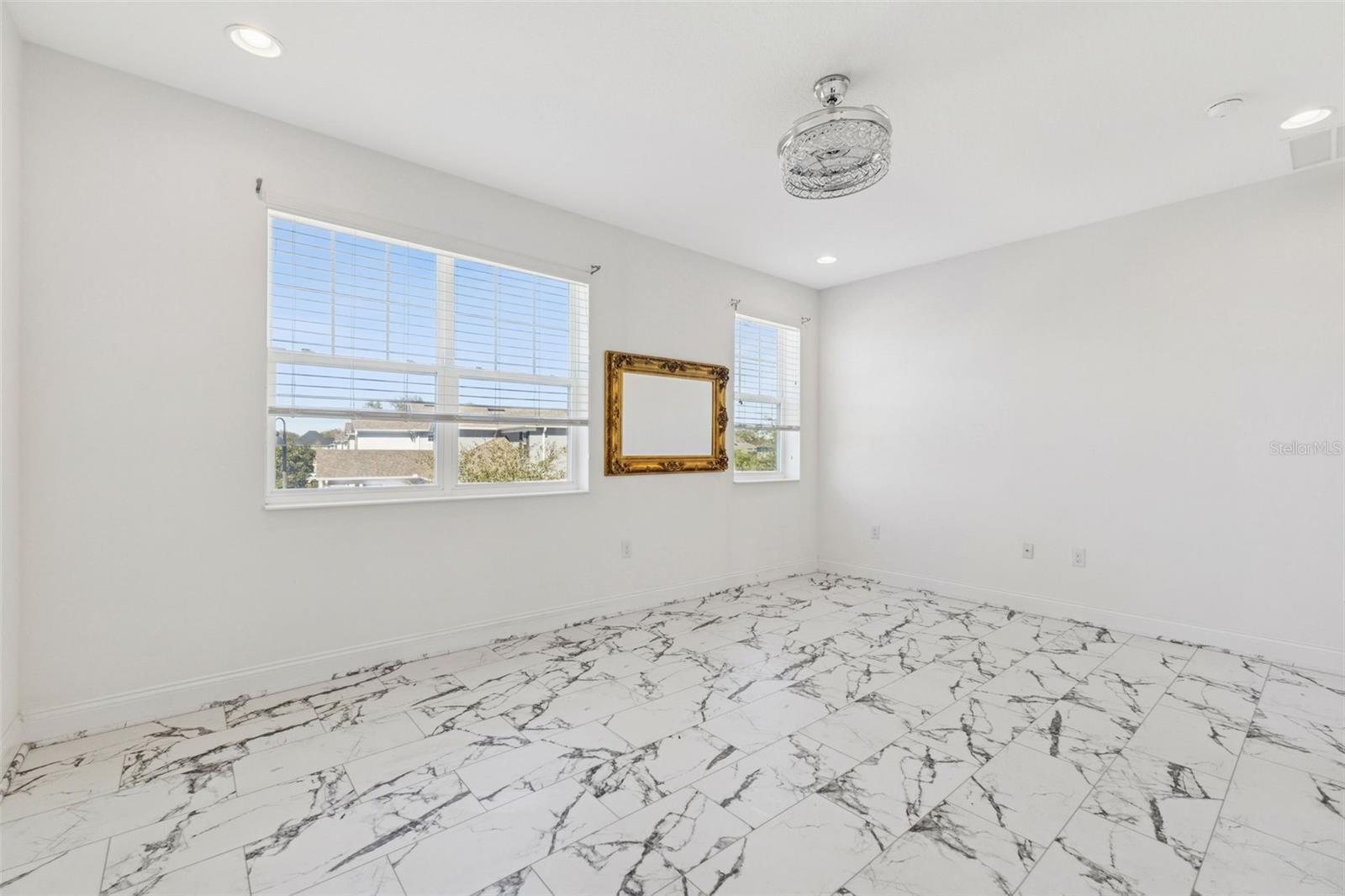 Image 21 of 61 For 648 Orange Belt Loop