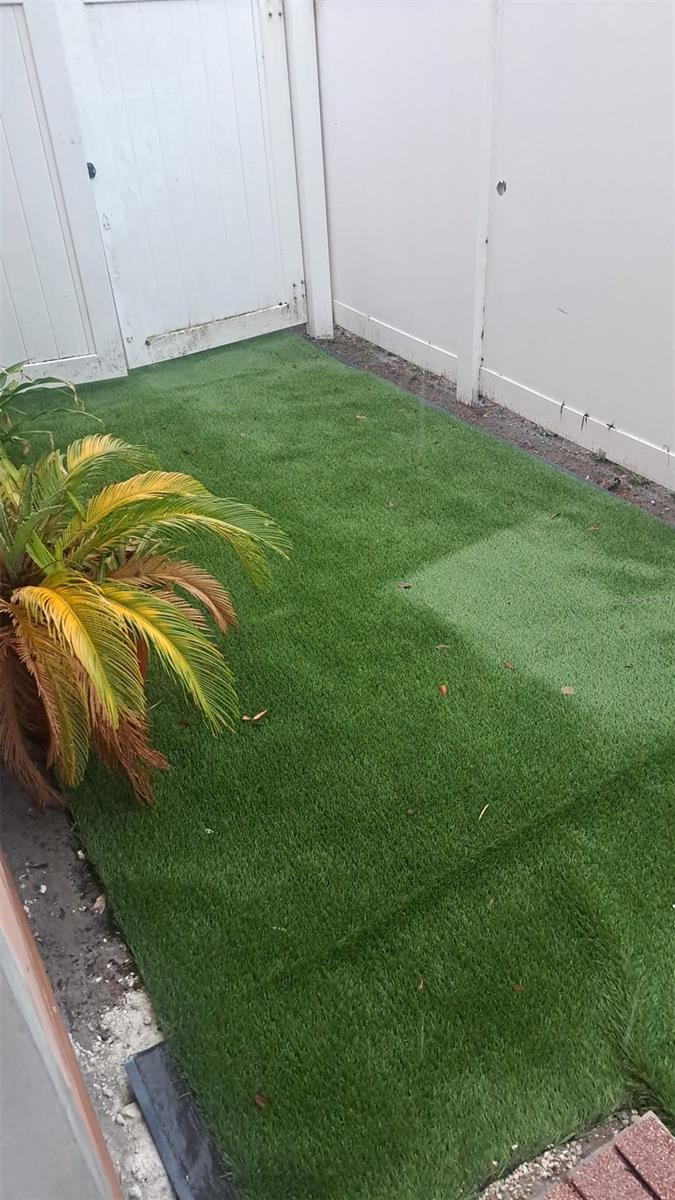 Image 2 of 9 For 1405 Rambla Street