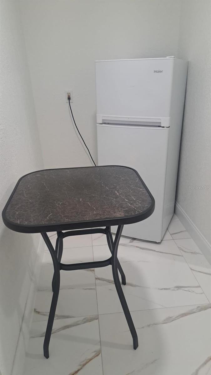 Image 5 of 9 For 1405 Rambla Street