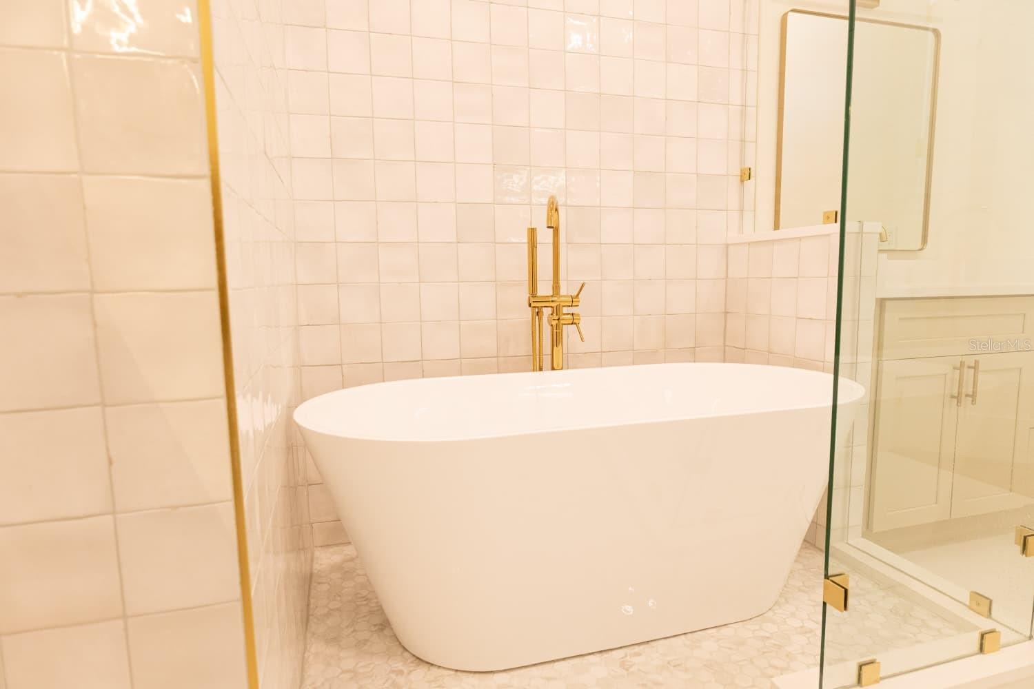 Image 15 of 22 For 9548 Crown Prince Lane