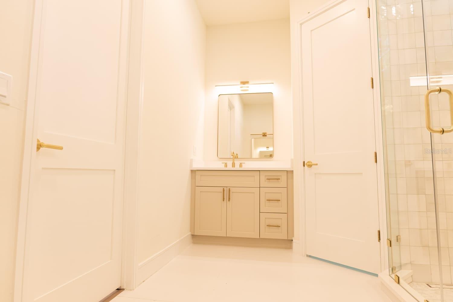 Image 17 of 22 For 9548 Crown Prince Lane