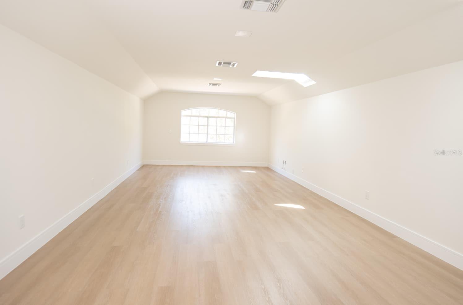 Image 8 of 22 For 9548 Crown Prince Lane