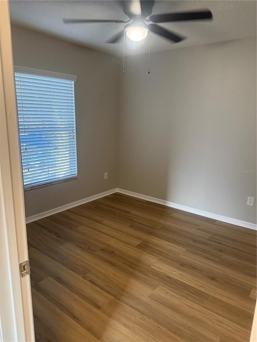 Image 22 of 28 For 13102 Honey Locust Drive