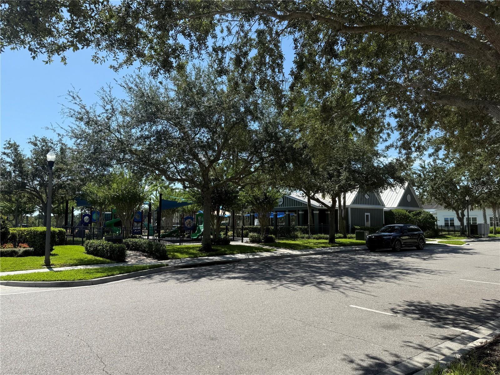 Image 27 of 28 For 13102 Honey Locust Drive