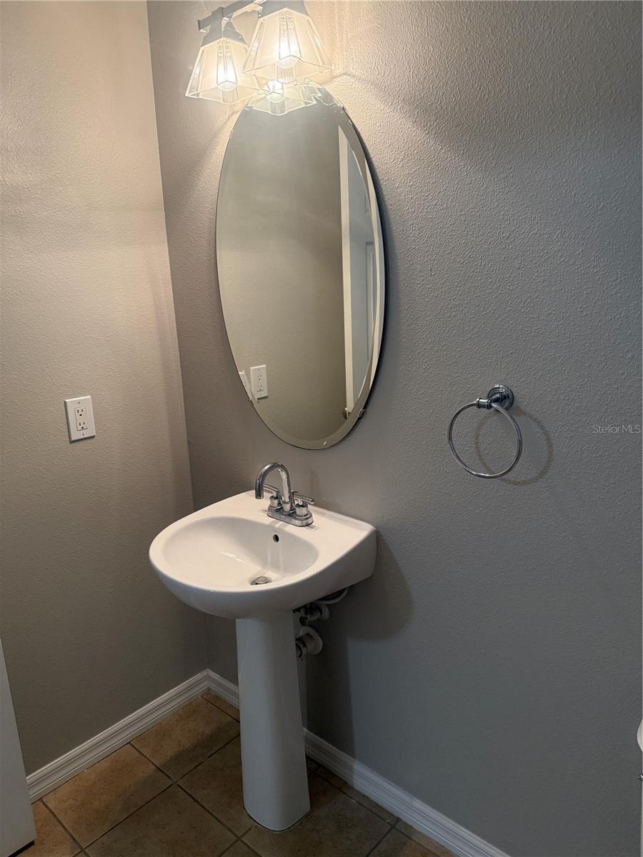 Image 4 of 28 For 13102 Honey Locust Drive