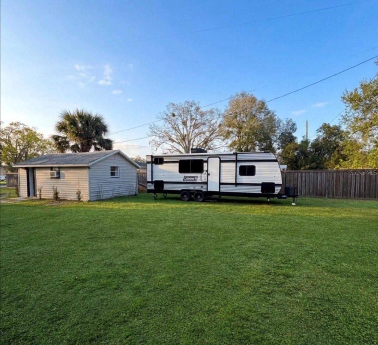 Image 16 of 17 For 1517 Missouri