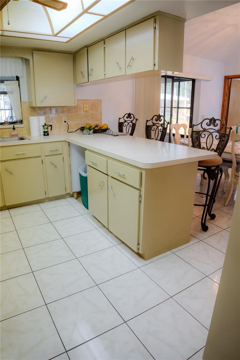 Image 27 of 78 For 4150 Apopka Avenue