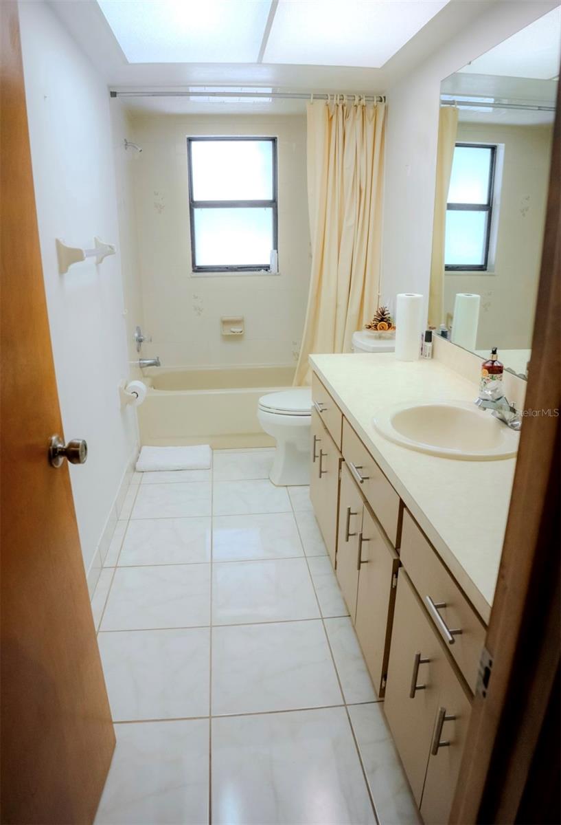 Image 55 of 78 For 4150 Apopka Avenue