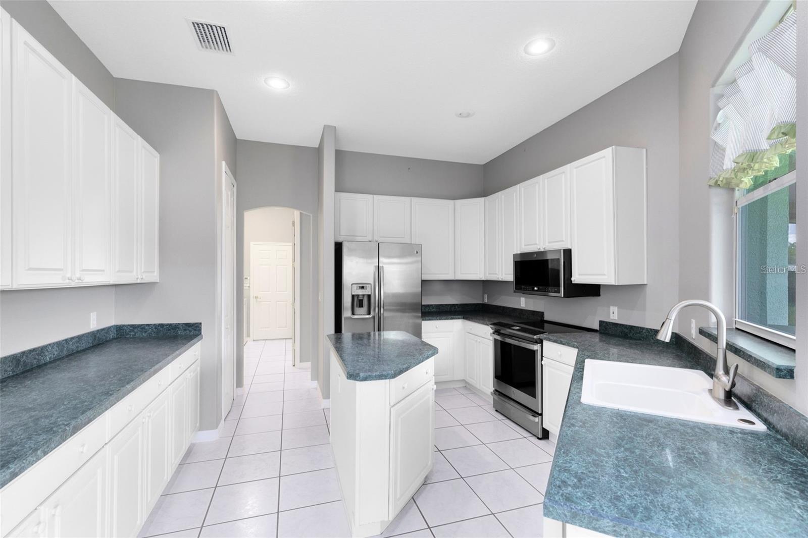 Image 19 of 35 For 5204 Hammock Pointe Court