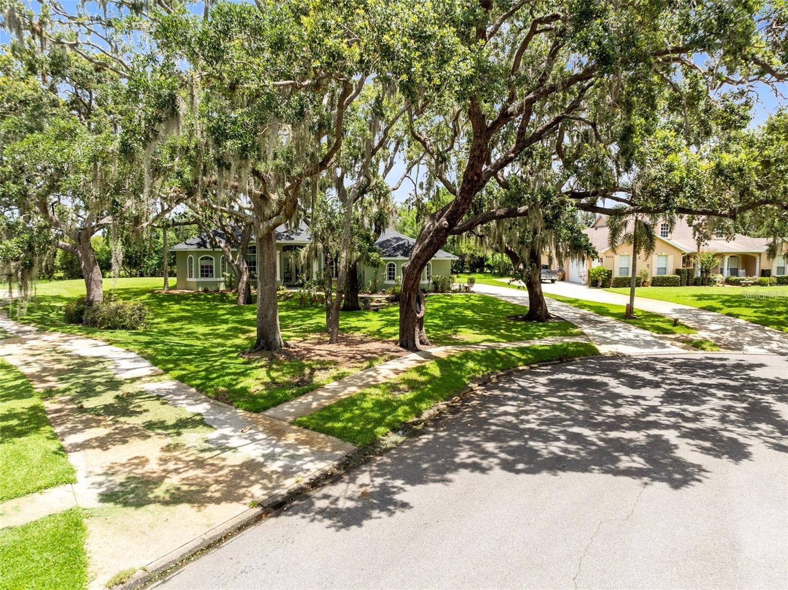 Image 4 of 35 For 5204 Hammock Pointe Court