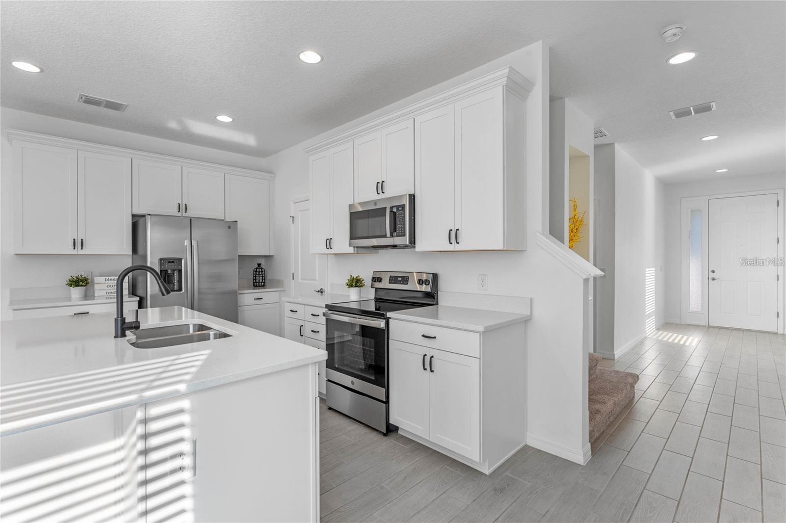 Image 12 of 48 For 15605 Jungle Alley