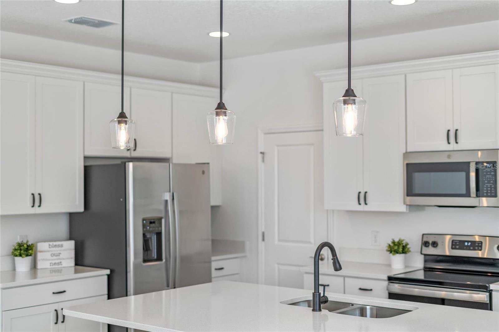 Image 15 of 48 For 15605 Jungle Alley