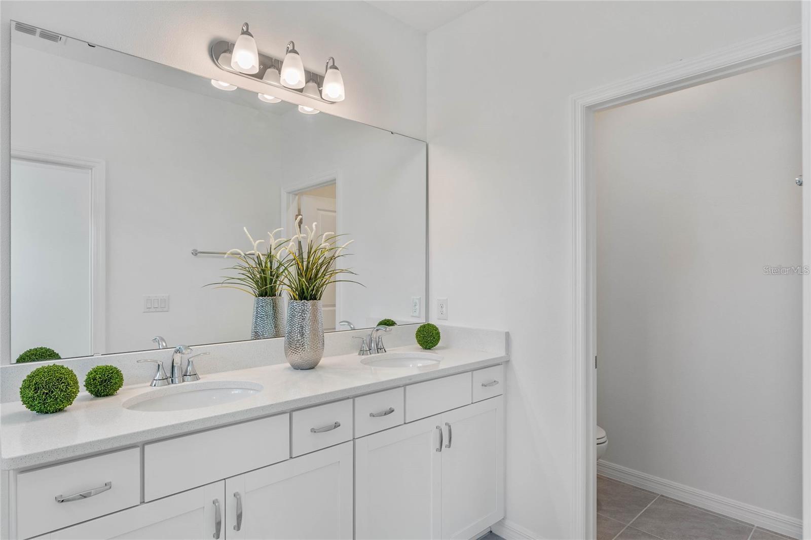 Image 29 of 48 For 15605 Jungle Alley